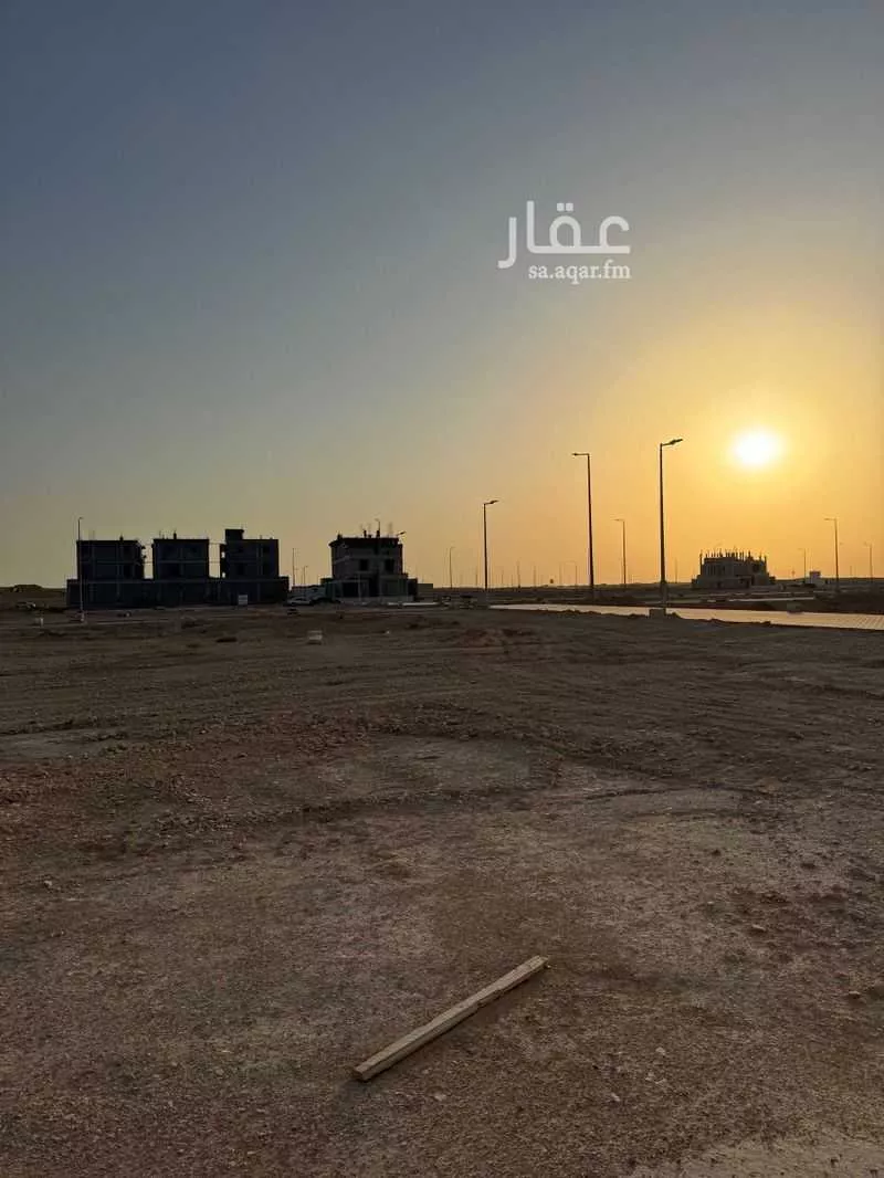 أرض 270 م² في الشرق 4