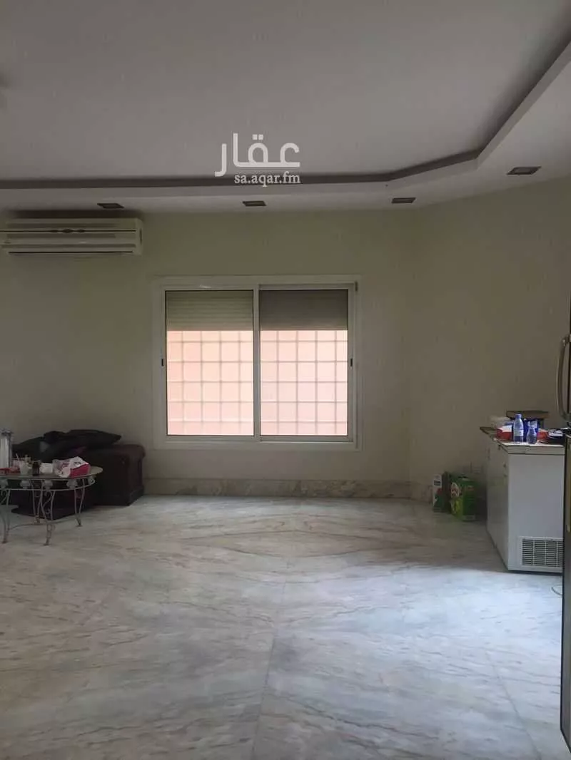 فيلا  في العقيق 2