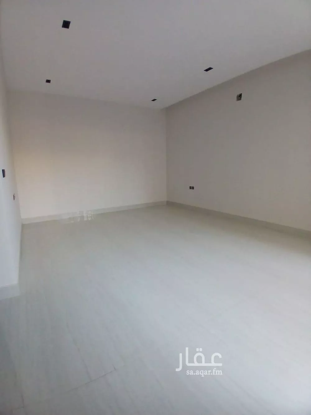 فيلا 4 غرف في المهدية 5