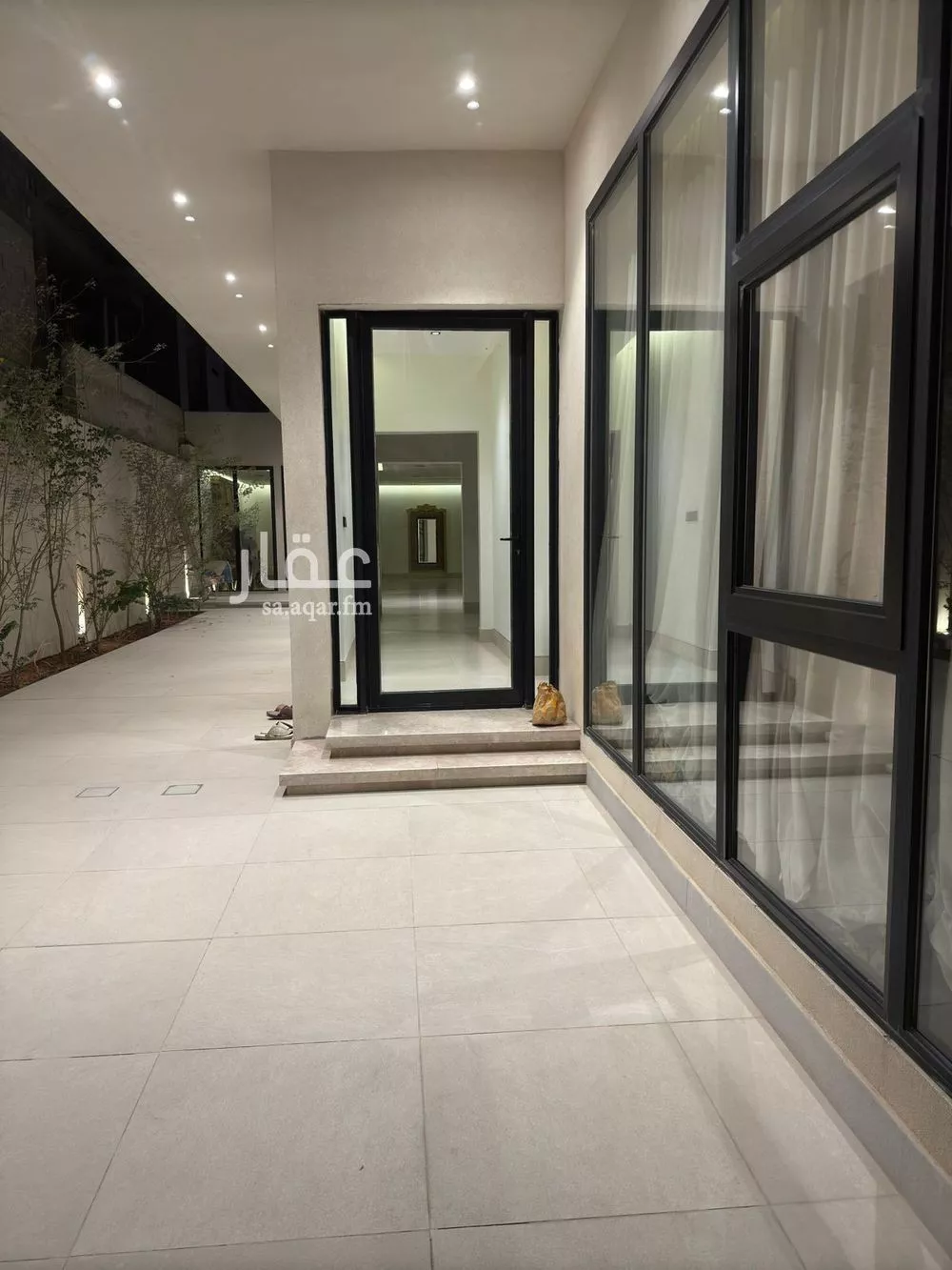 فيلا 8 غرف في النرجس 4