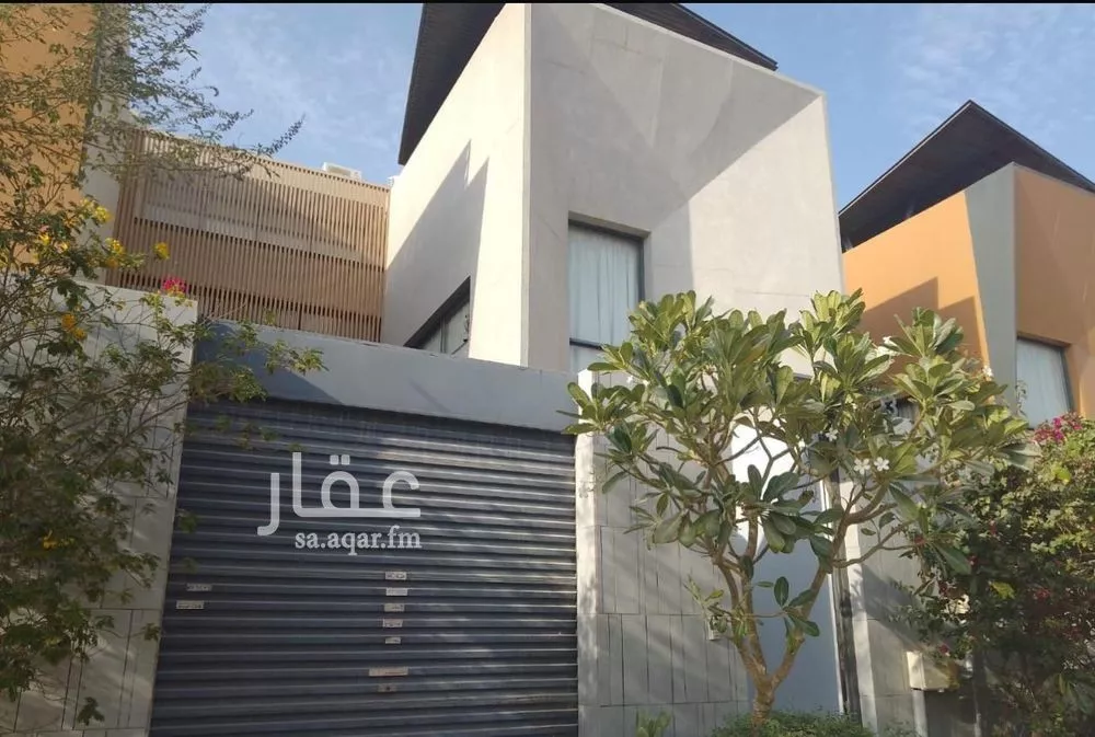 4 bedroom villa in Al Aridh 2