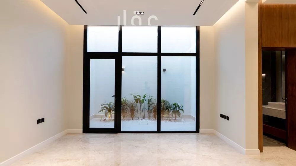 دور 3 غرف في العارض 2