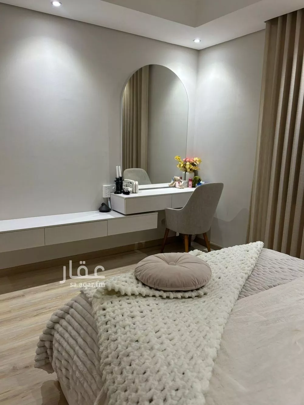 فيلا 7 غرف في النرجس 5