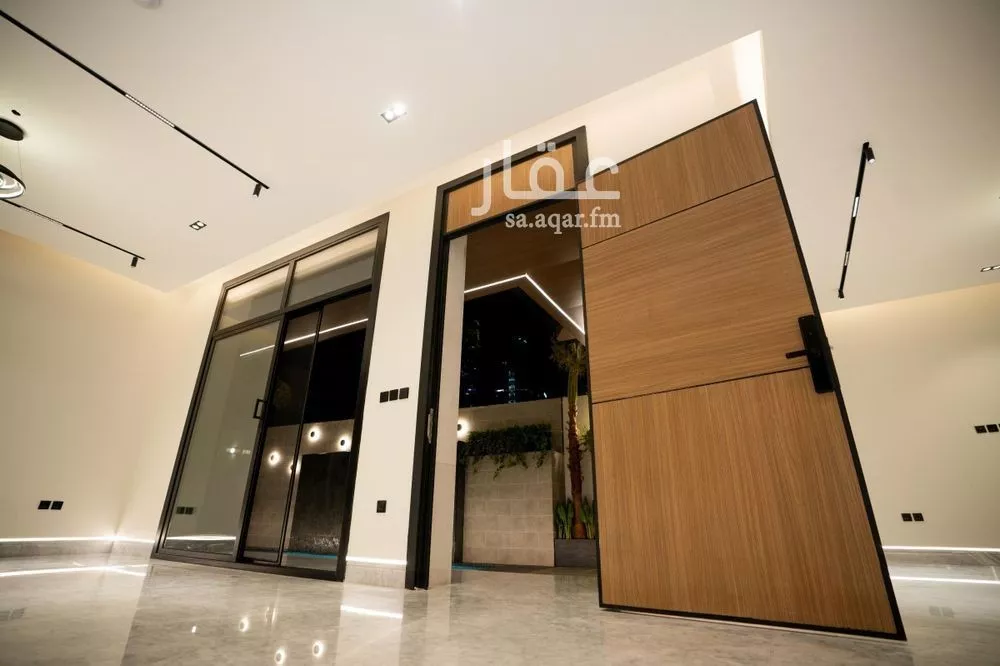 8 bedroom villa in Al Aqiq, Riyadh 10