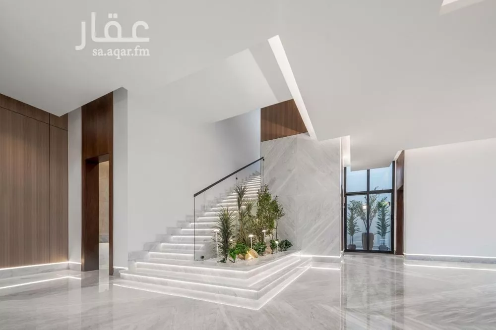 8 bedroom villa in Al Aqiq, Riyadh 12