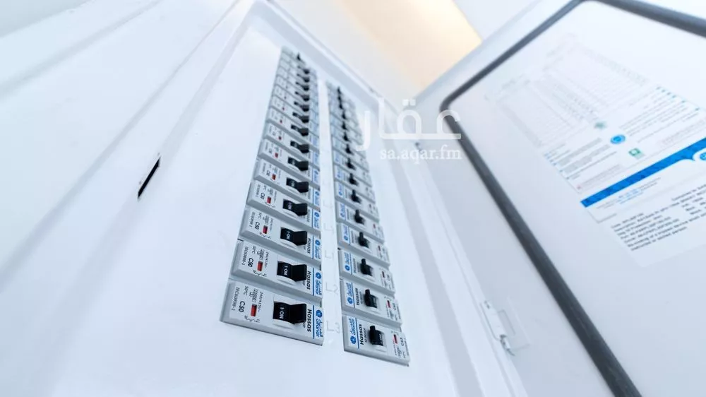 دور 3 غرف في العارض 2