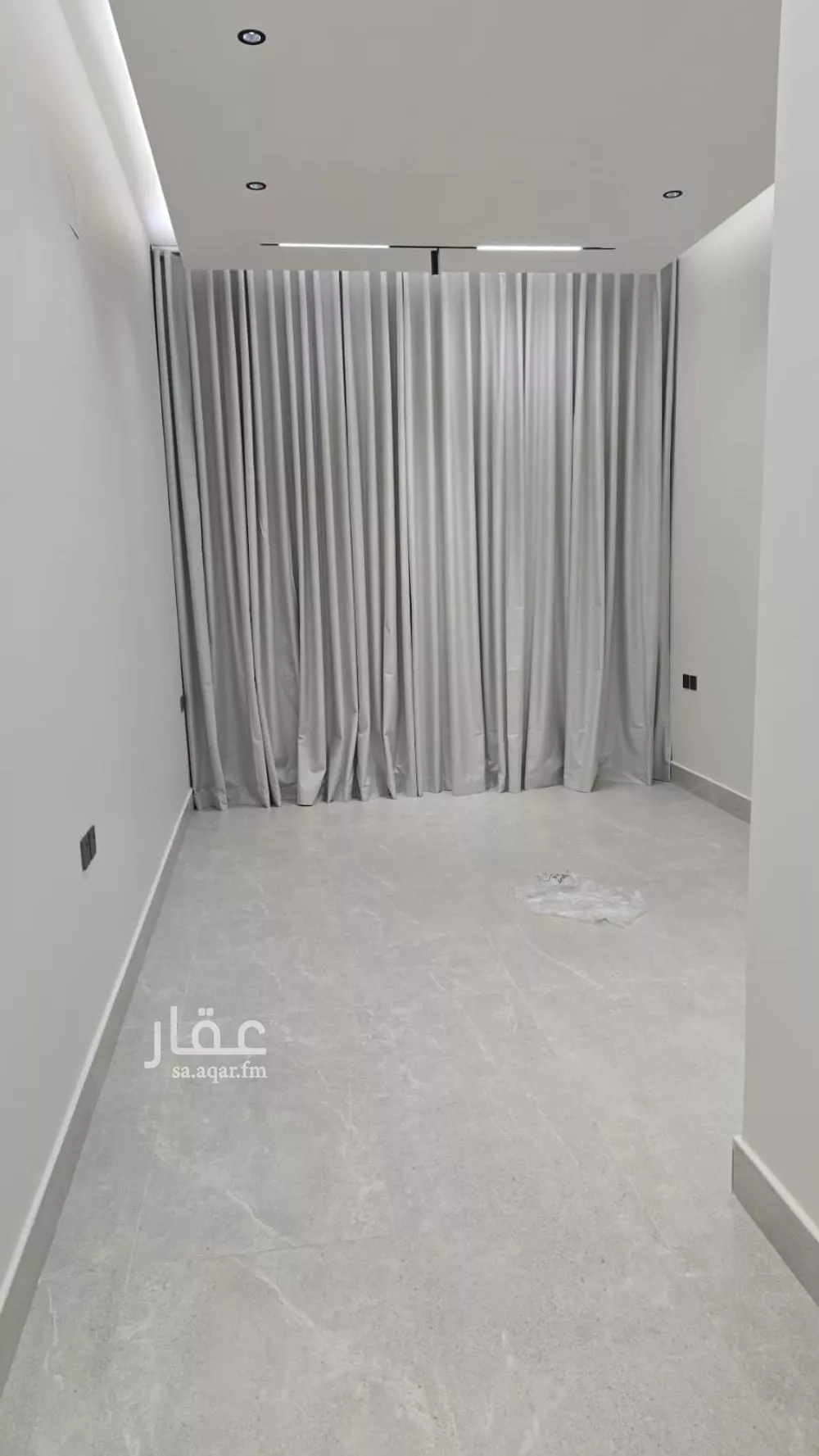 6 bedroom villa in Al Yarmouk 3