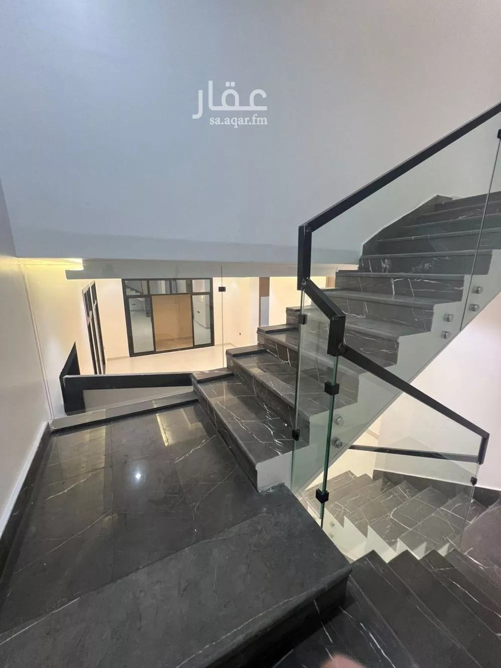 فيلا 9 غرف في الرمال 2