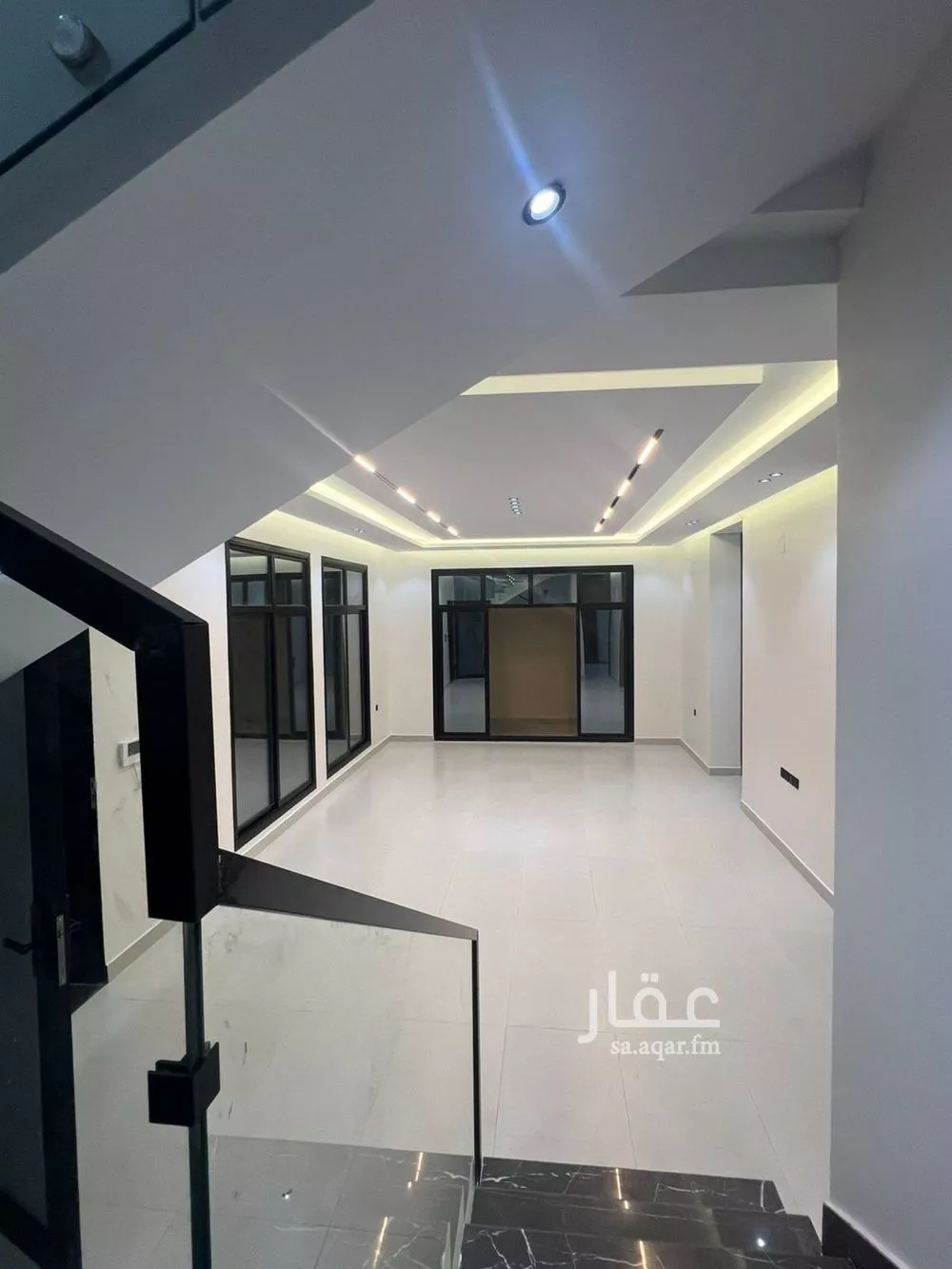 فيلا 9 غرف في الرمال 4