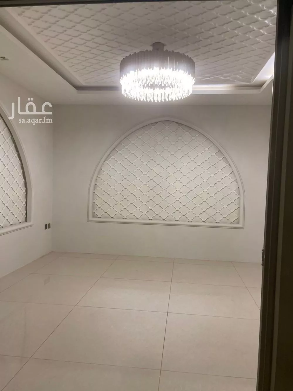 فيلا 6 غرف في النرجس 4