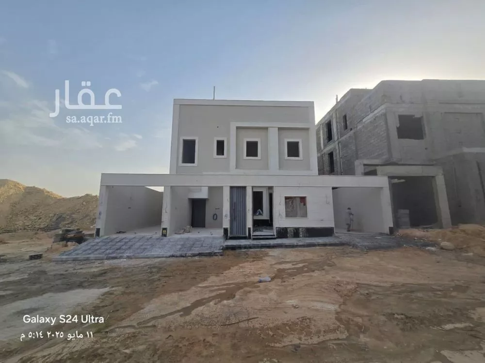 دور 5 غرف في طيبة 1