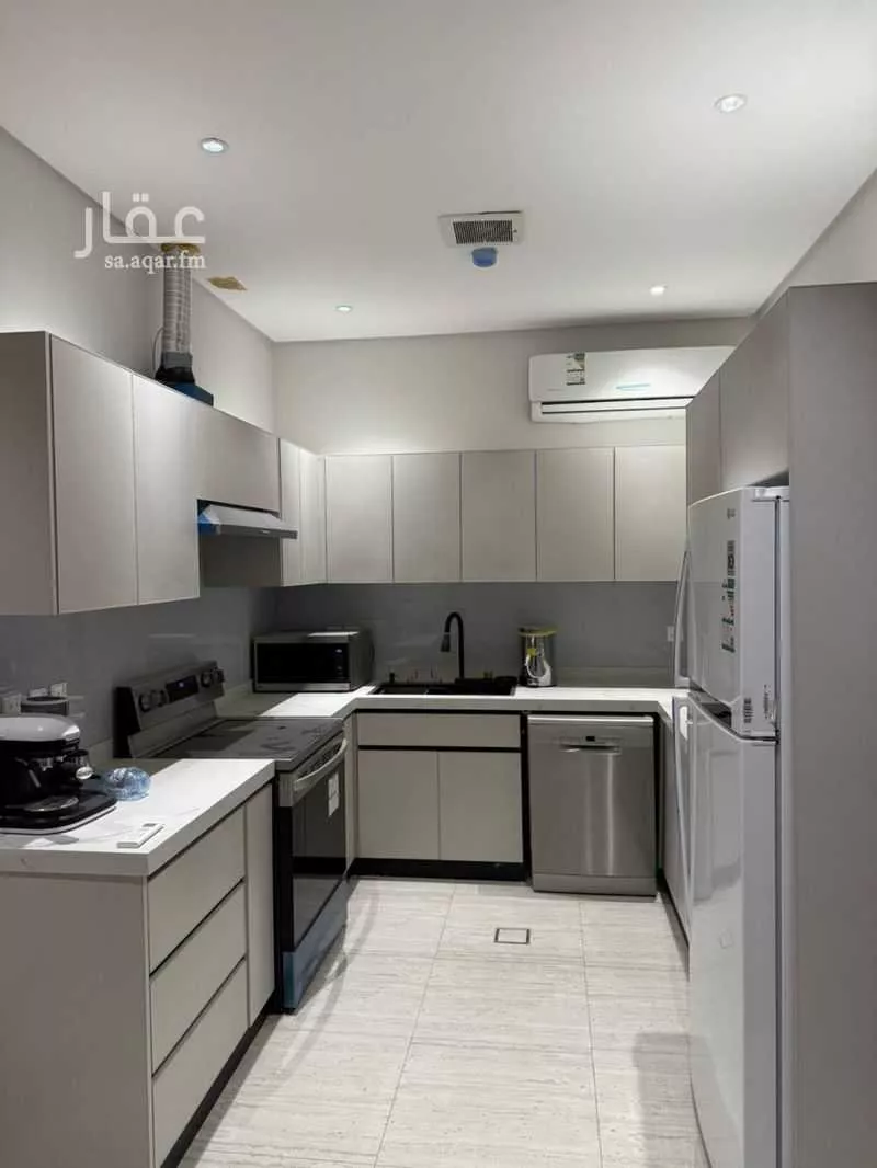 شقة 3 غرف في العارض 3