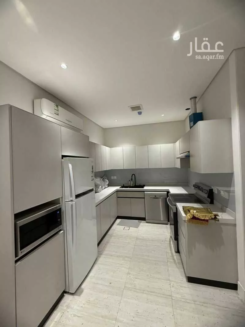 شقة 3 غرف في العارض 4