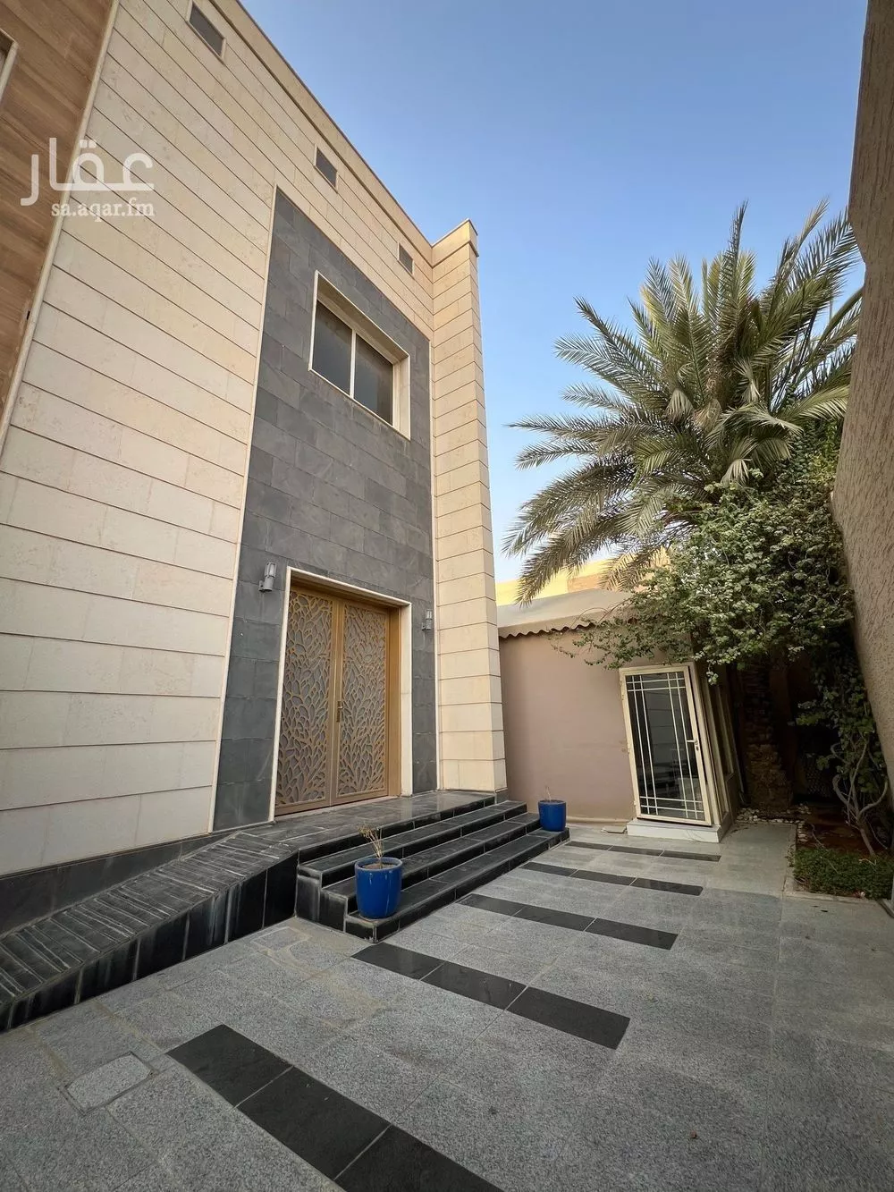 فيلا 7 غرف في الملقا 4