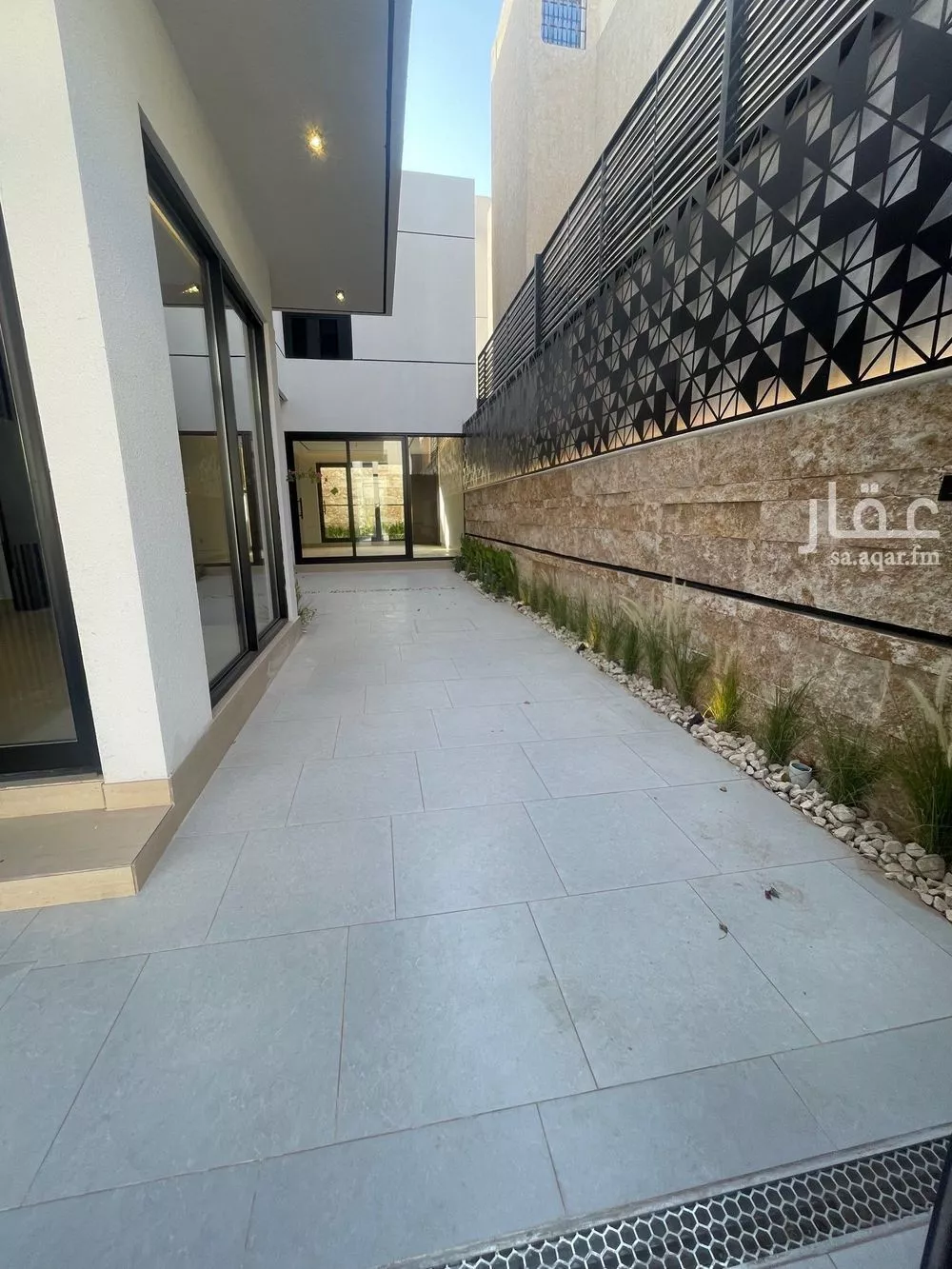 دوبلكس 7 غرف في المهدية 3