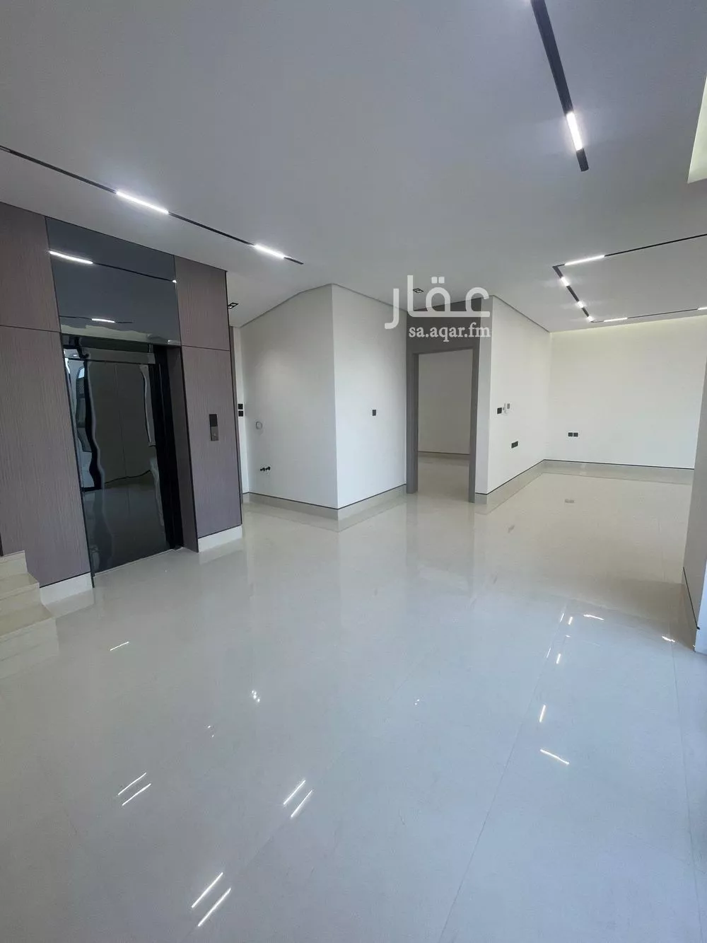 فيلا 6 غرف في المهدية 5