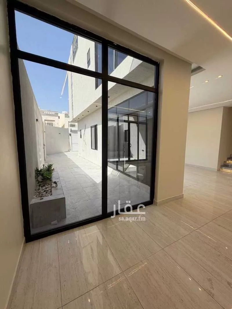 فيلا 5 غرف في الشعلة 3