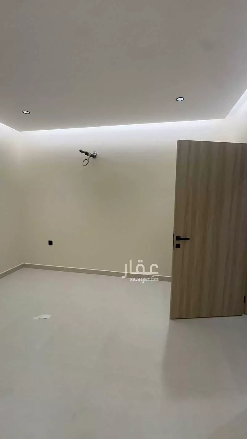 173 sqm building in Al Duwaykhilah 4