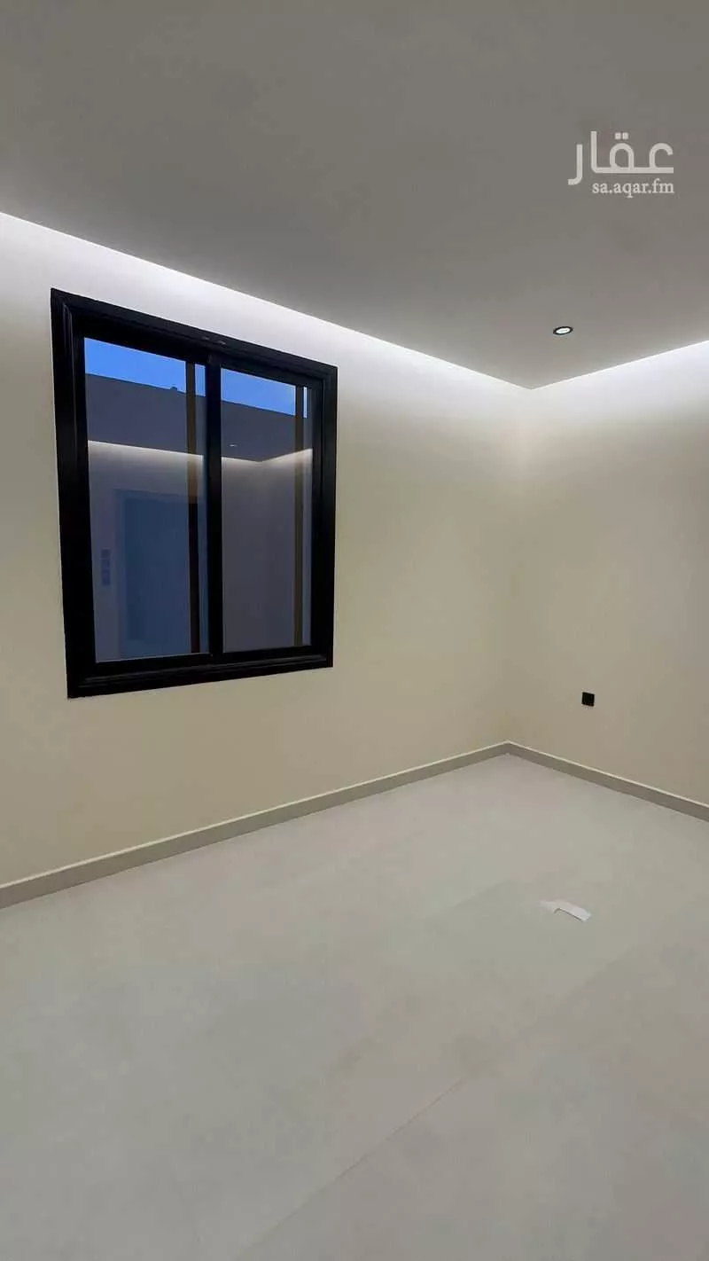 173 sqm building in Al Duwaykhilah 3