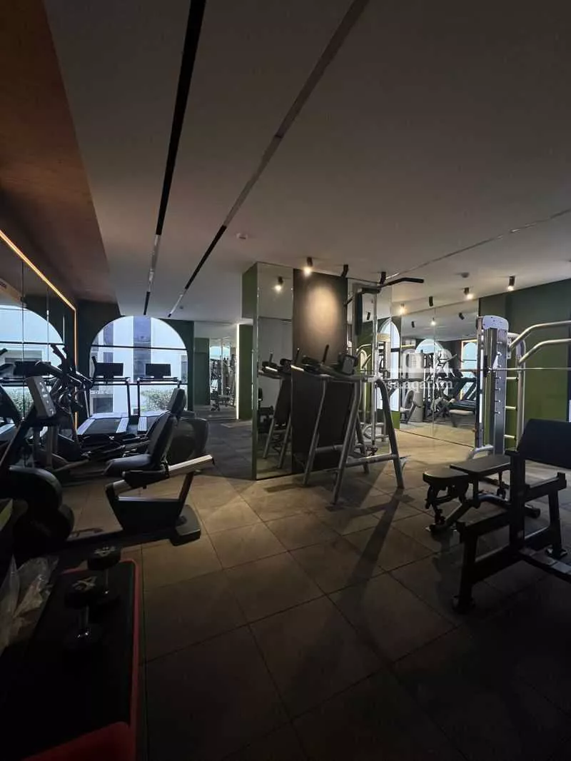 شقة 3 غرف في الملقا 2