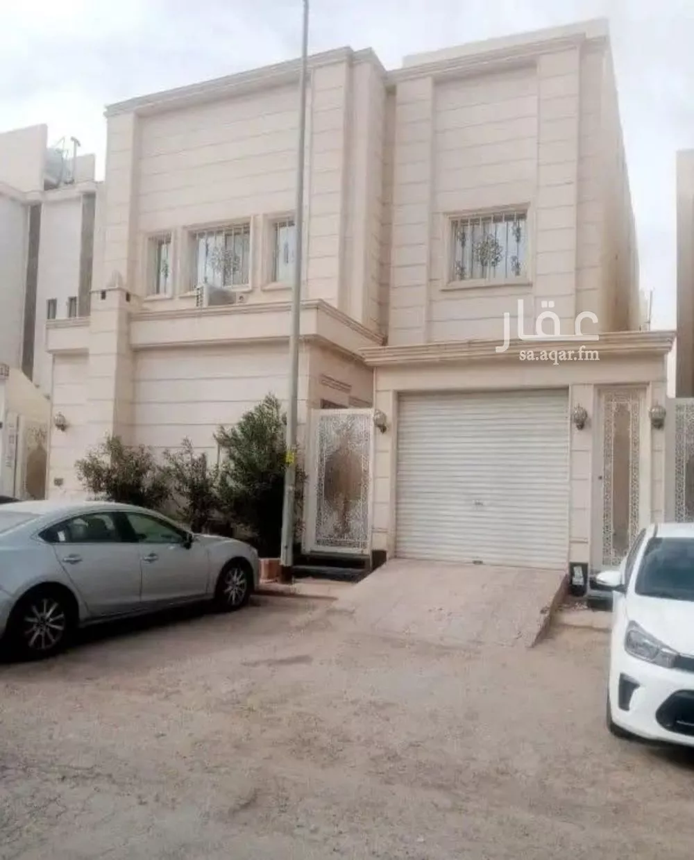 فيلا 4 غرف في الرمال 1