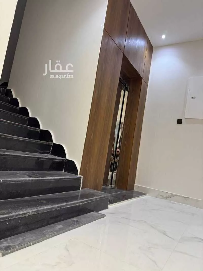 فيلا 5 غرف في الشرق 5