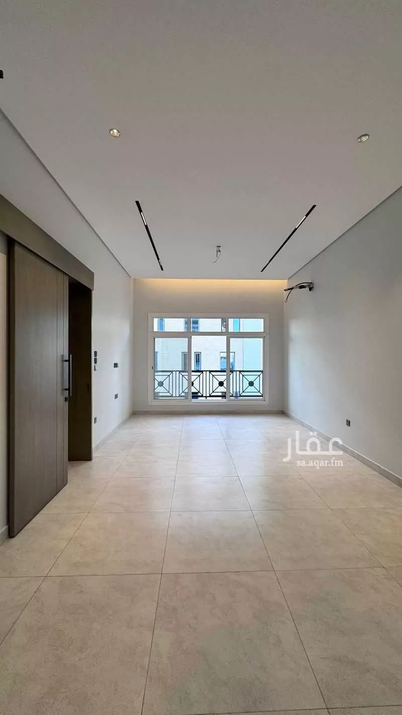 شقة 4 غرف في النعيم 5