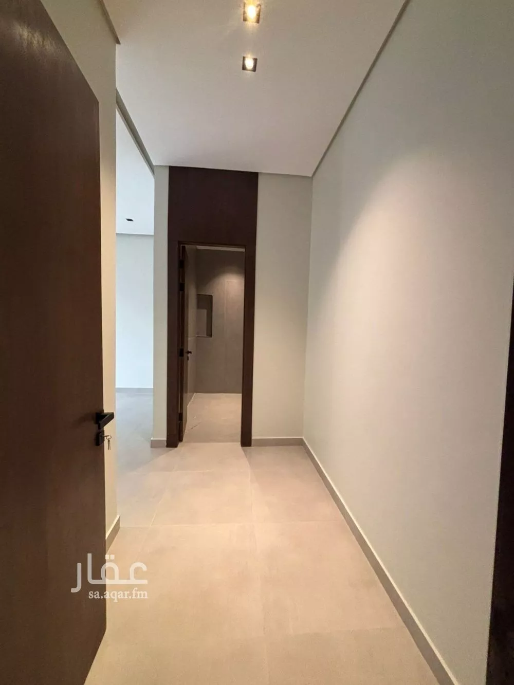 شقة 5 غرف في الزهراء 4