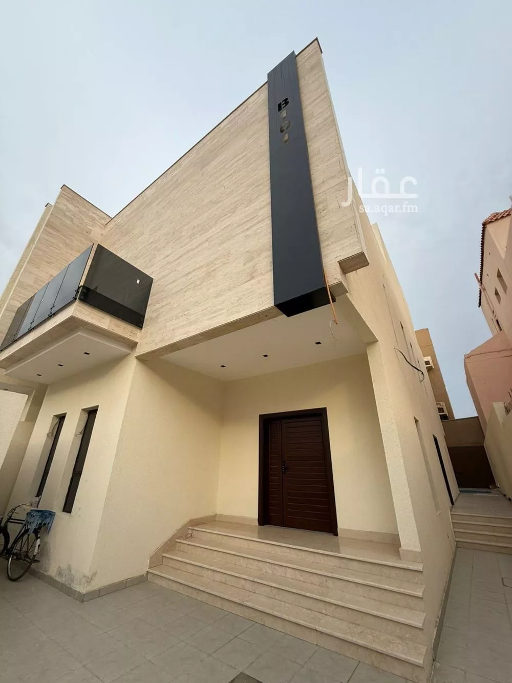 فيلا 5 غرف في الشراع 5