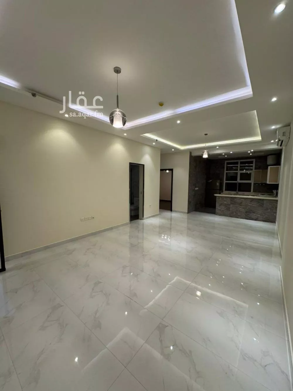 شقة 2 غرف في المربع 4