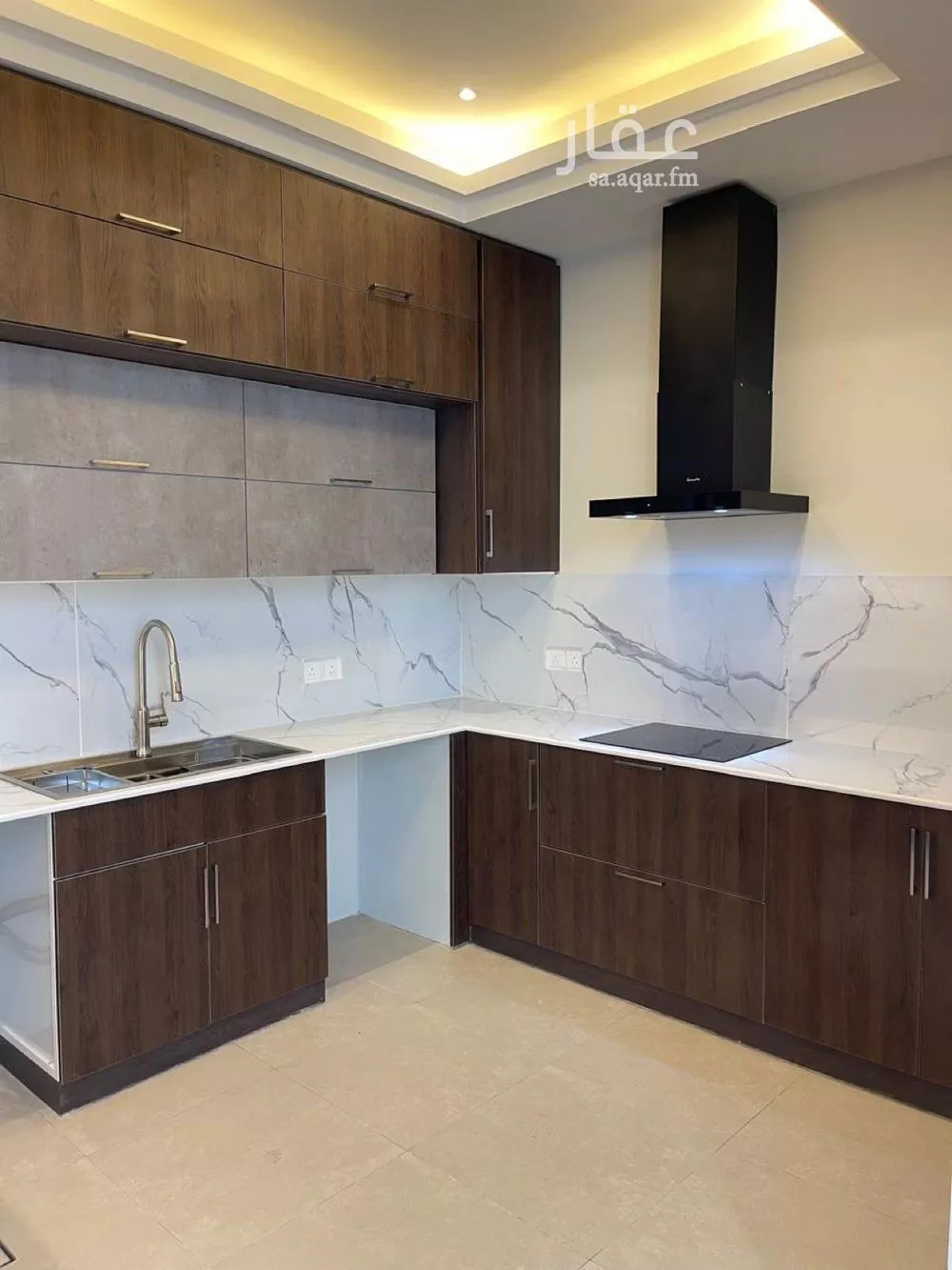 شقة 3 غرف في الملقا 4