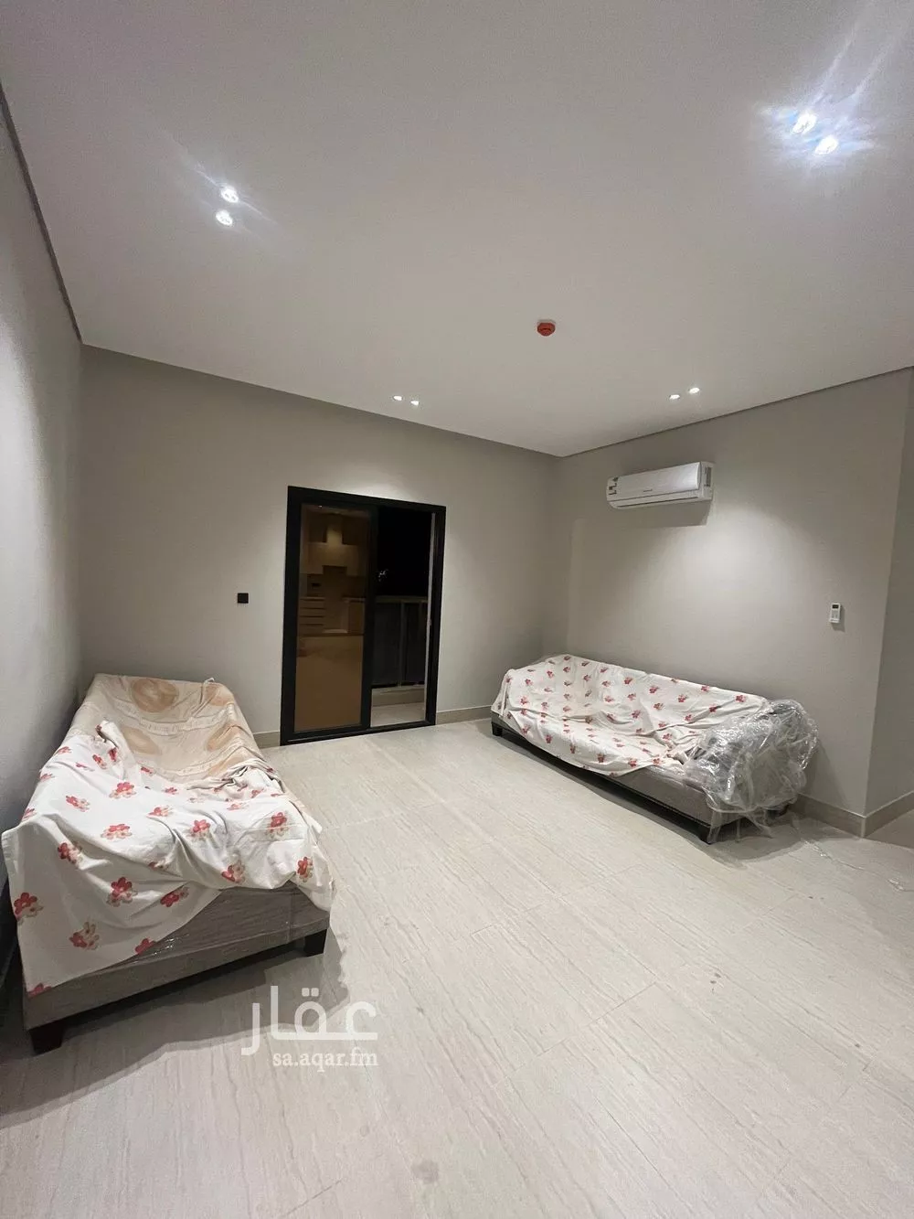 شقة 3 غرف في الرمال 5