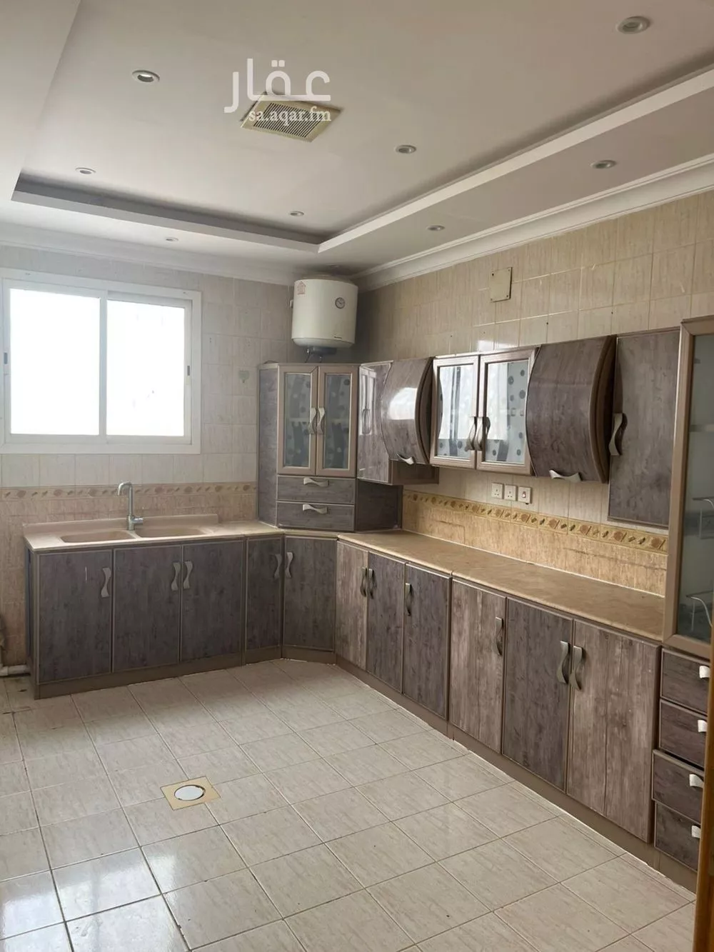 3 bedroom floor in Ishbiliyah 1