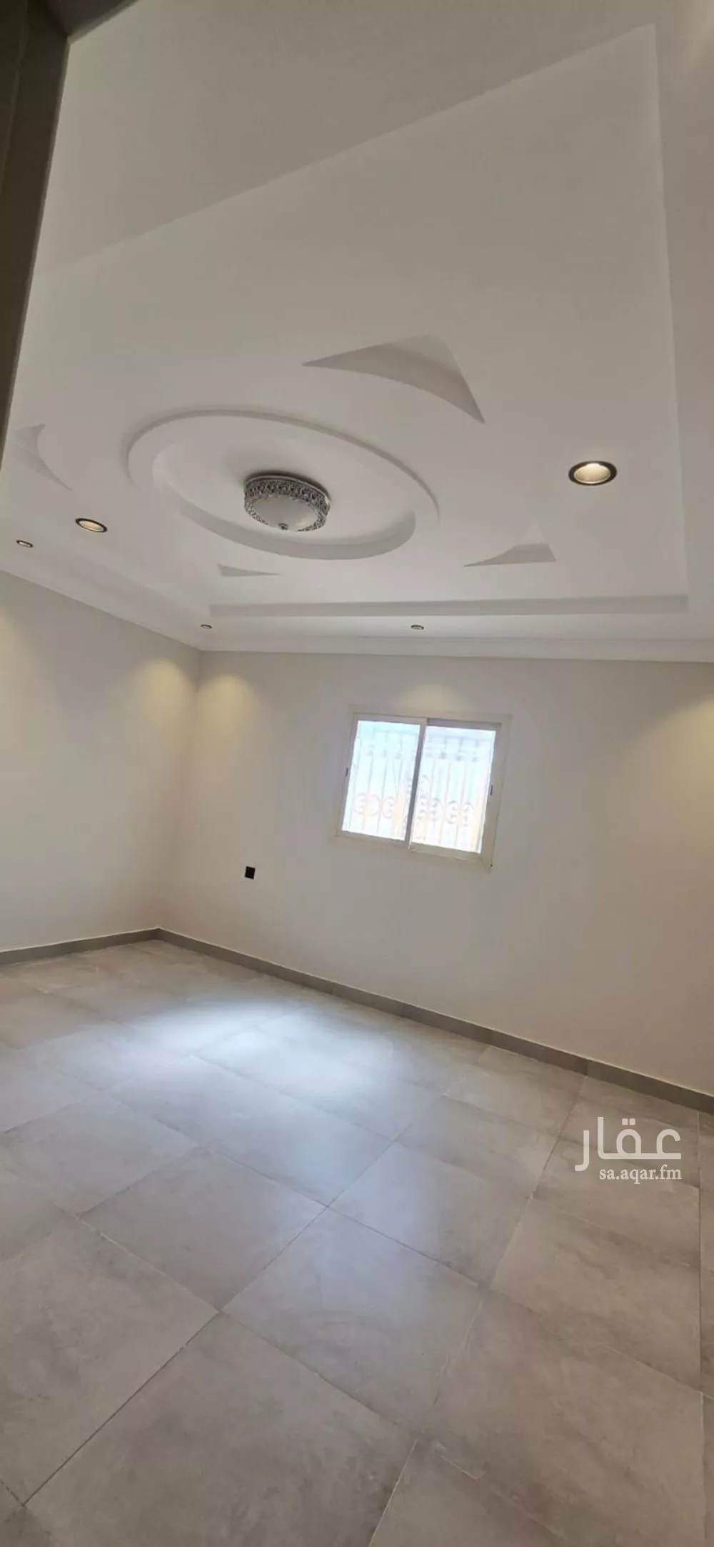 شقة 3 غرف في العقيق 2