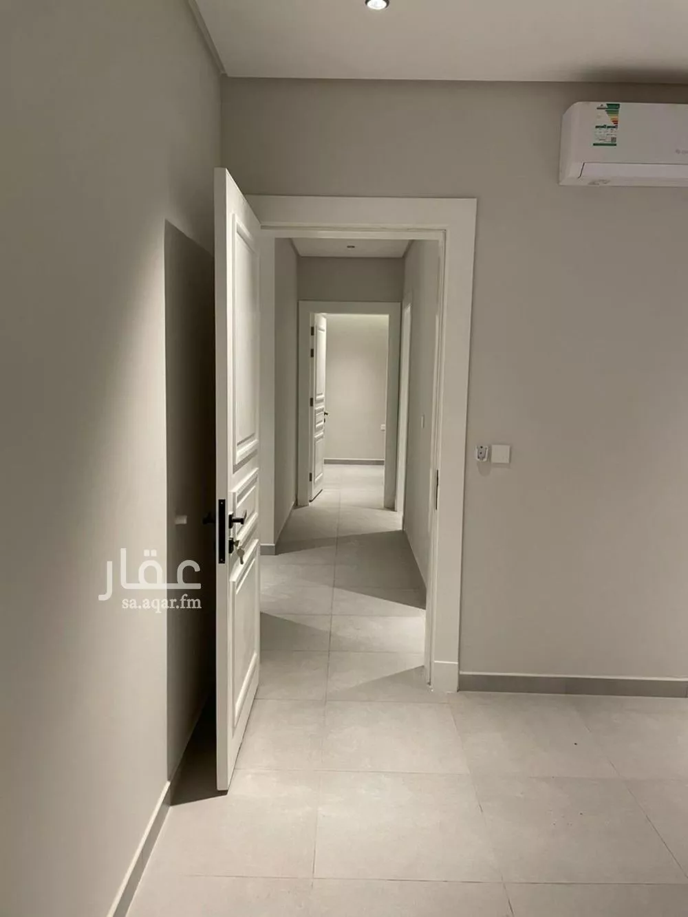 شقة 3 غرف في الملقا 5