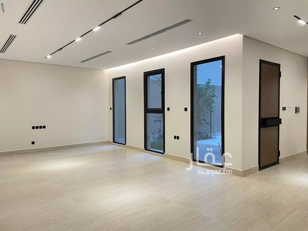 5 bedroom villa in Al Mahdiyyah 5