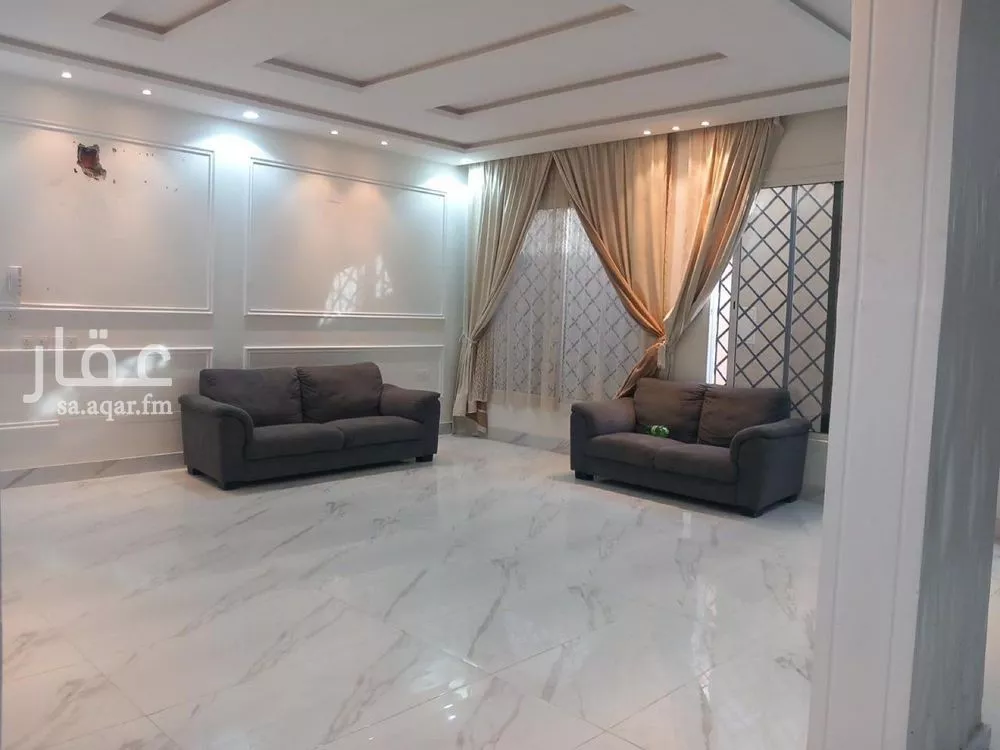 5 bedroom villa in Dhahrat Laban 3