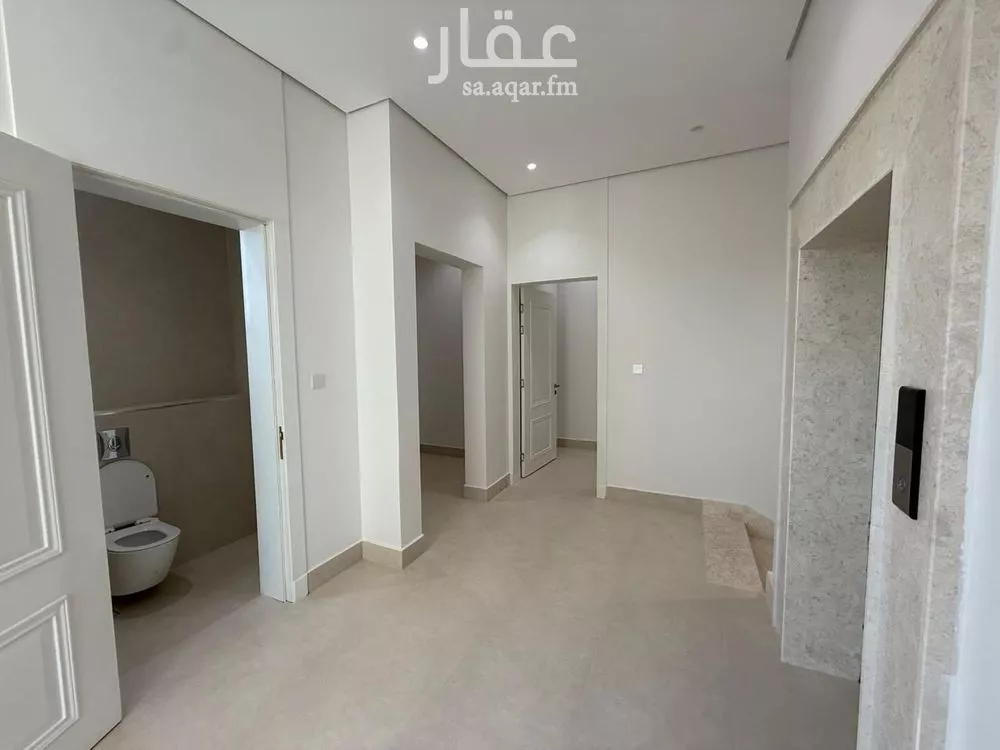 فيلا 6 غرف في المهدية 5