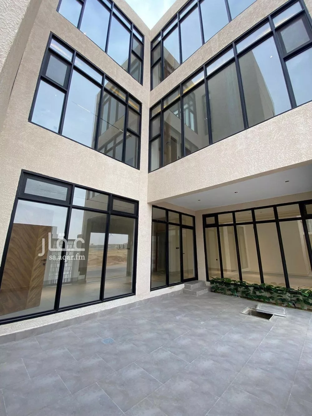 فيلا 5 غرف في المهدية 4