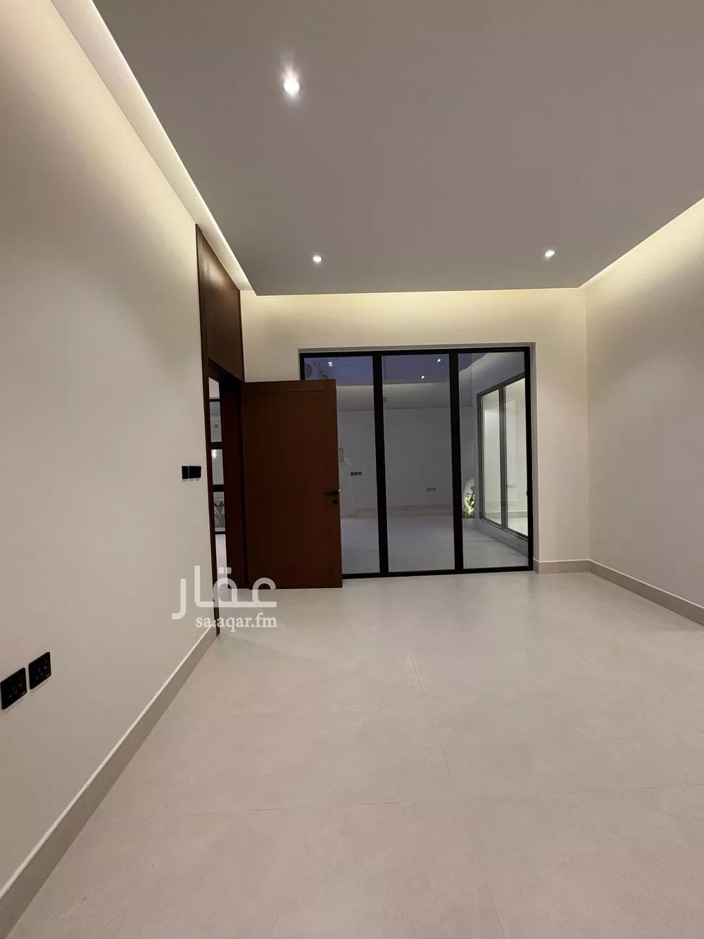 فيلا 6 غرف في المهدية 5