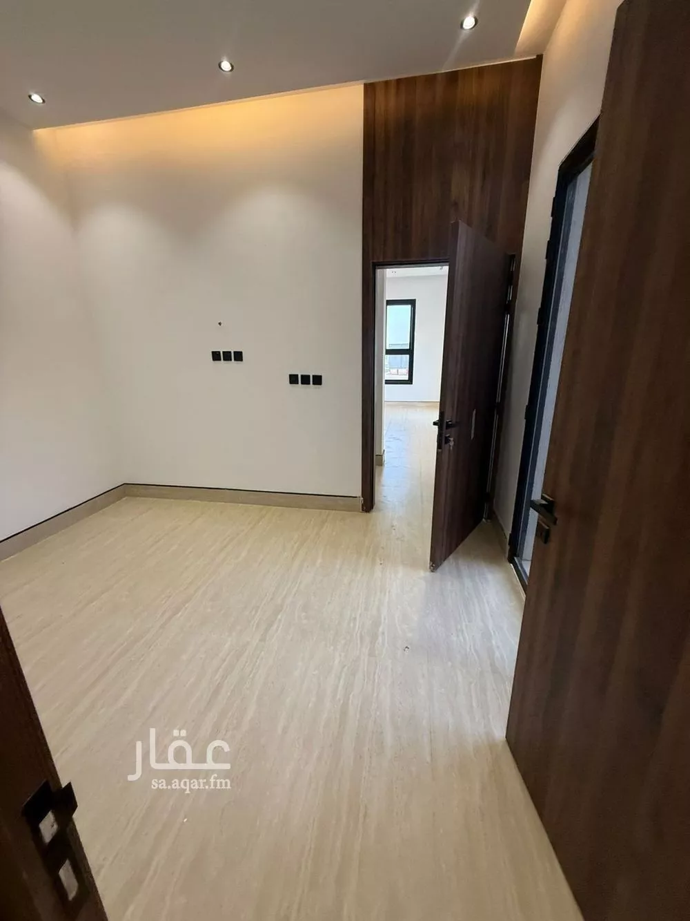5 bedroom villa in Dhahrat Laban 3