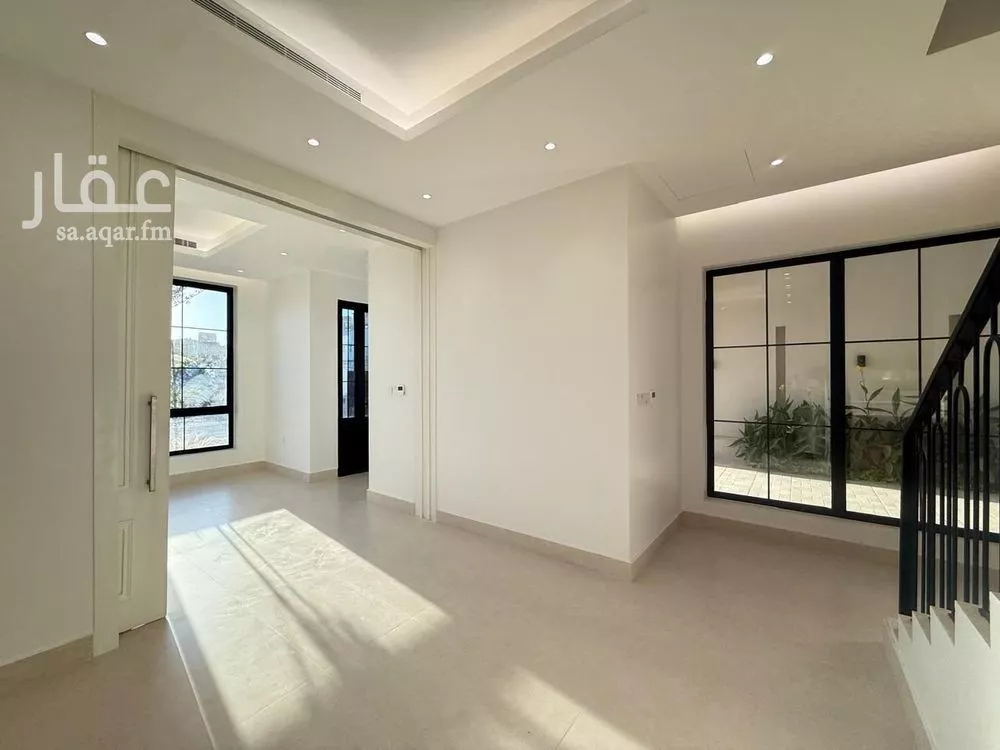 فيلا 5 غرف في المهدية 3