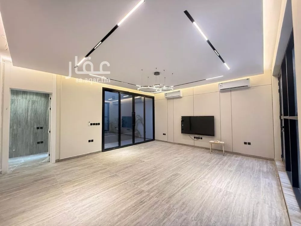 فيلا 6 غرف في المهدية 5