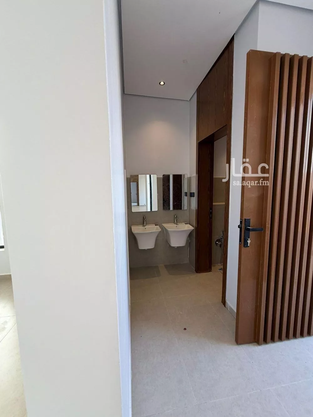 5 bedroom villa in Al Mahdiyyah 3