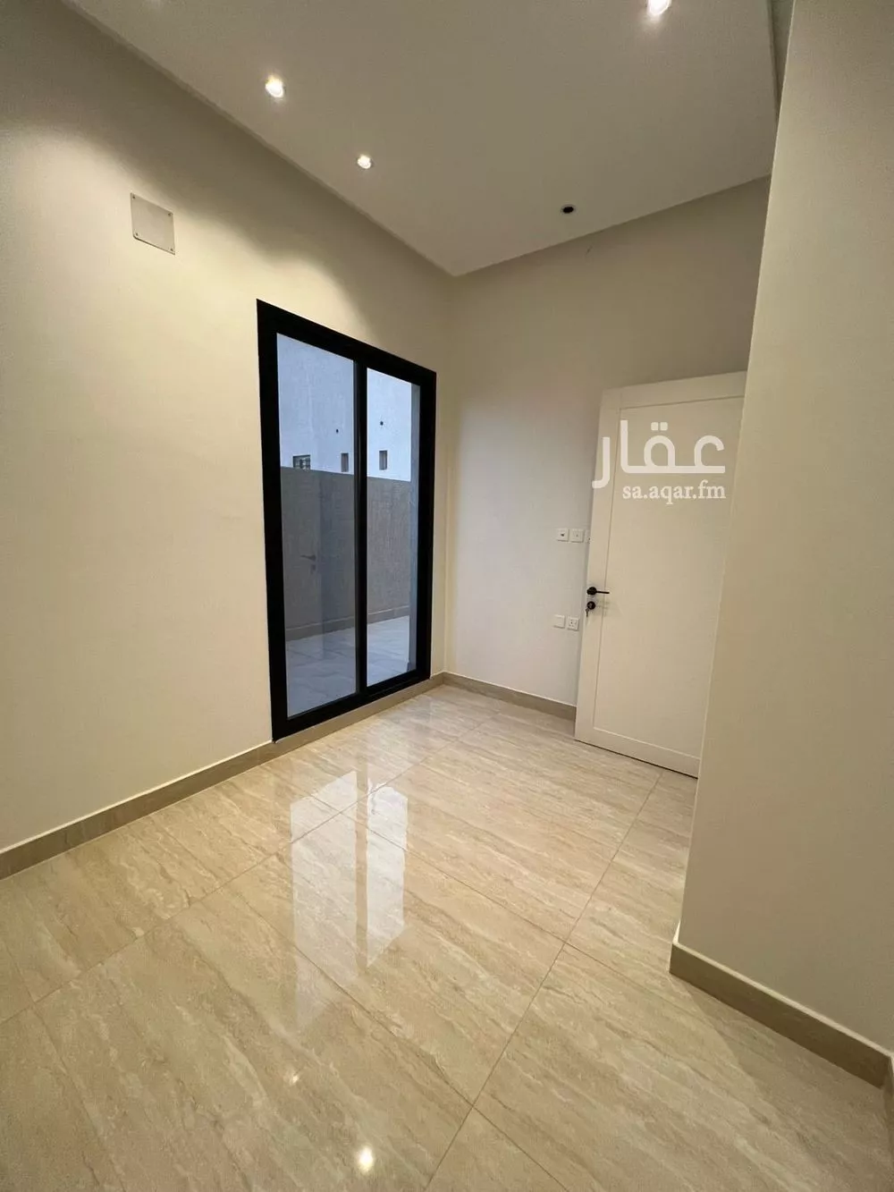 فيلا 5 غرف في المهدية 4