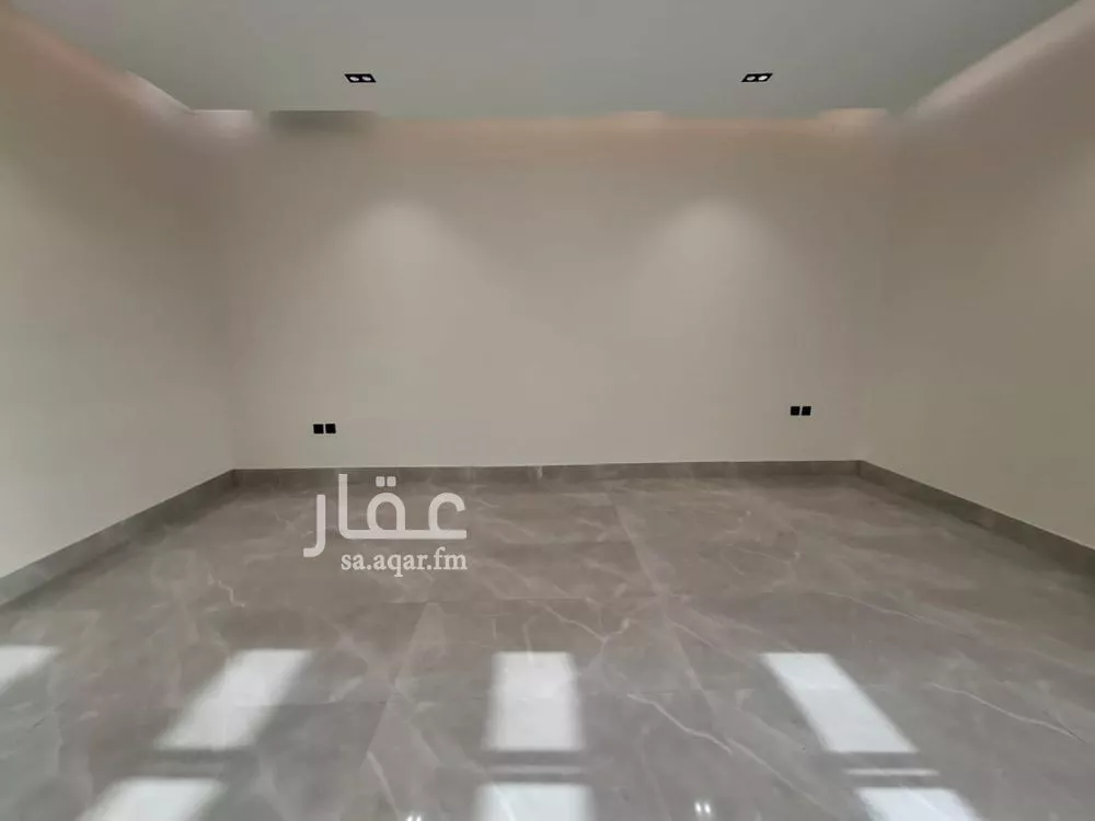 6 bedroom villa in Dhahrat Laban, Riyadh 17