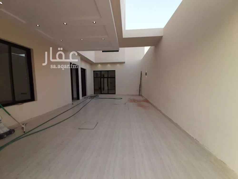 6 bedroom villa in Dhahrat Laban, Riyadh 5