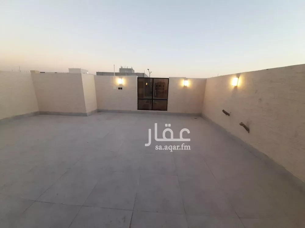 فيلا 7 غرف في المهدية 5