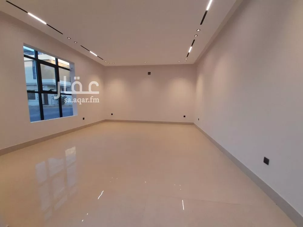 فيلا 7 غرف في المهدية 4