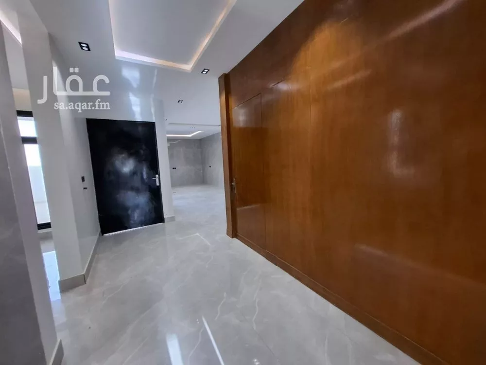 6 bedroom villa in Dhahrat Laban, Riyadh 15